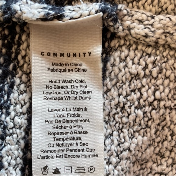 Community Aritzia XS-M poncho sweater cotton/poly salt and pepper - Picture 5 of 8